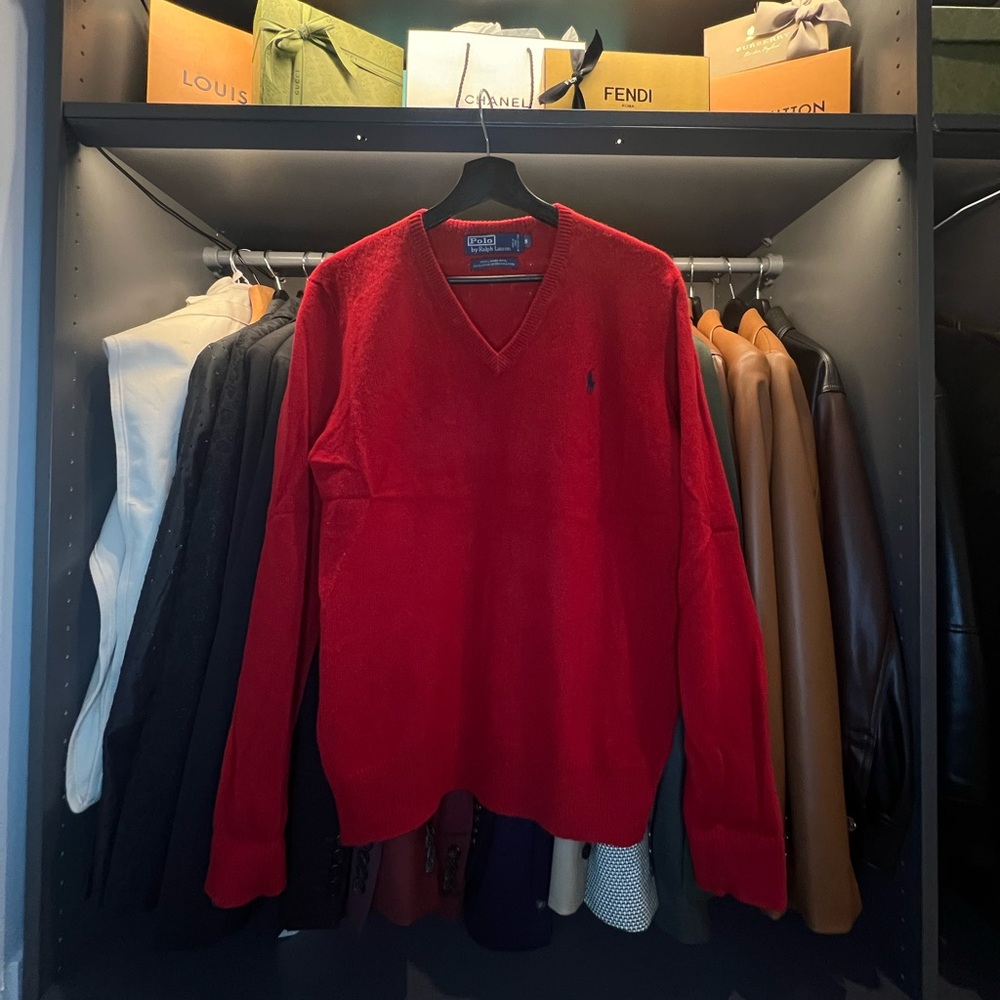 POLO Ralph Lauren Men’s 100% Lambswool V-Neck Sweater (Red)